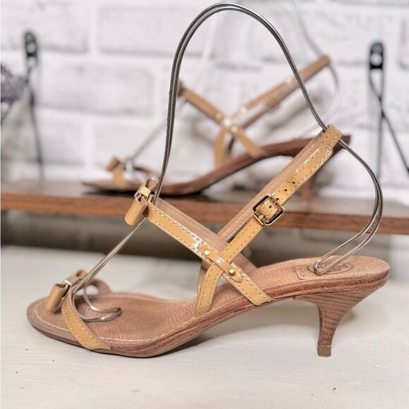 Tory Burch Women's Kailey Tan Brown Patent Leather Bow Slingback Heels Size 8.5 - Picture 3 of 10